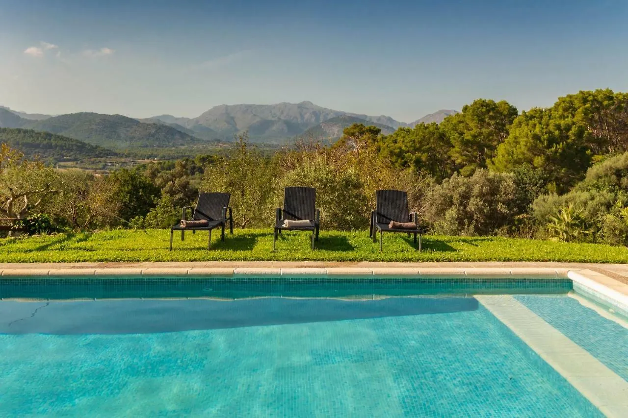 Es Serval :) Relax And Sports location